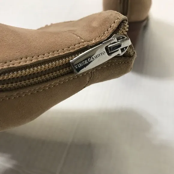 Vince Camuto Gwenola Booties Tan Suede Size 7.5 Western Pointed Toe