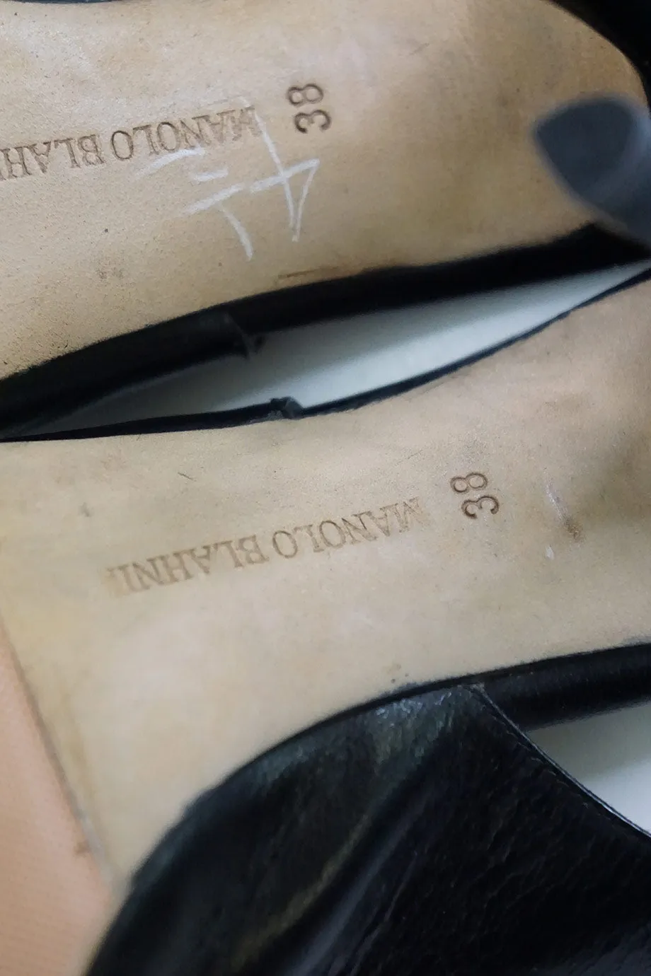 [WS4708] Manolo Blahnik | Mid Heel Pump