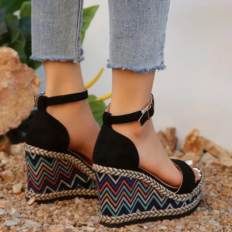 Zigzag Espadrille Wedges | Black | Bold and Comfortable